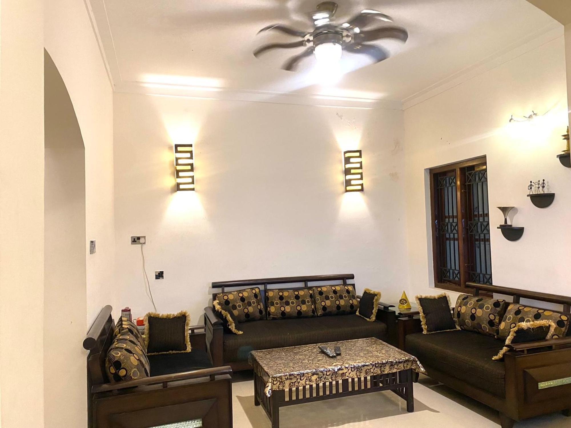 "Radhas" 4Br Villa In Gated Spring Field Community, Каннур Экстерьер фото
